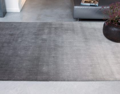 TUDOR GRIS amb TUDOR GRIS amb