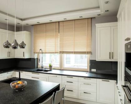 Kremowe żaluzje w kuchni Kremowe żaluzje w kuchni